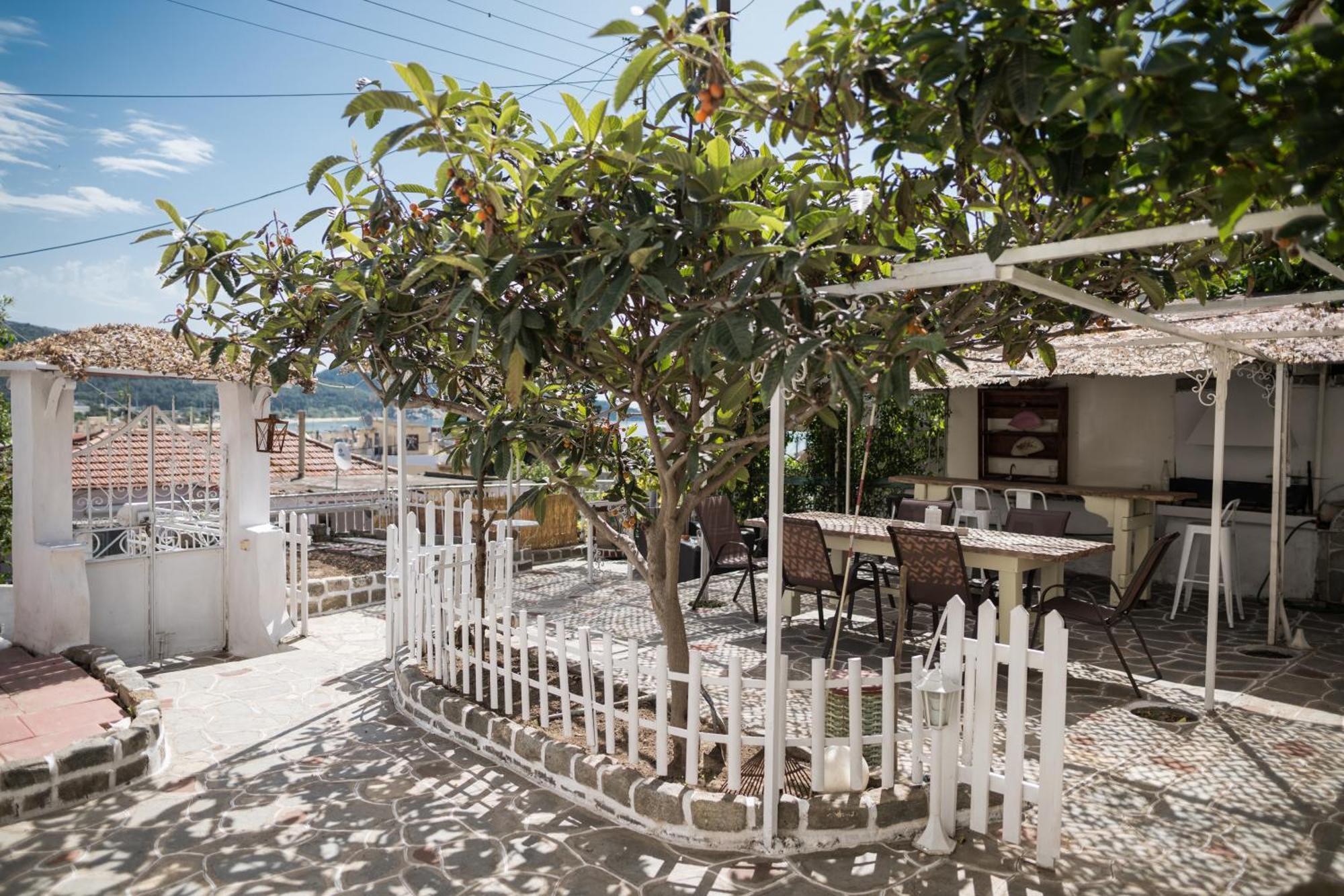 The Garden House Apartment Kavala Exterior photo
